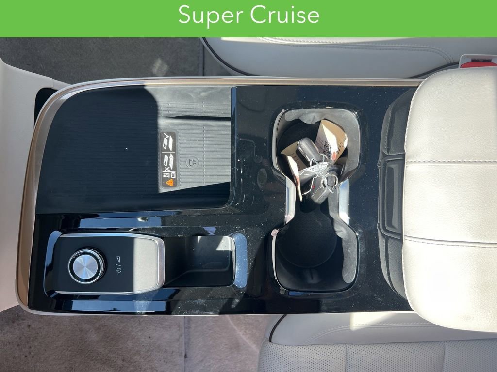 Certified 2025 Buick Enclave Avenir w/ Super Cruise Package FWD image 29
