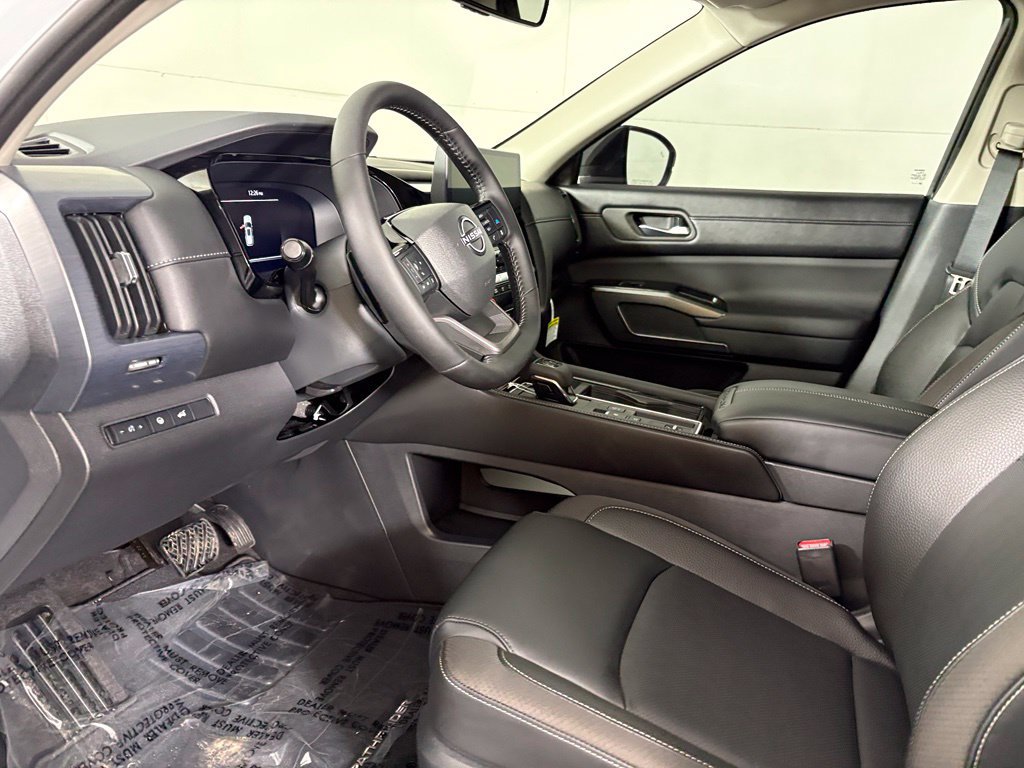 New 2026 Nissan Pathfinder SL FWD image 22