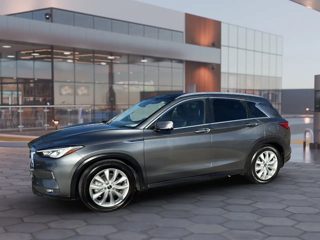 Used 2019 INFINITI QX50 Essential w/ Premium Heat Package image 2