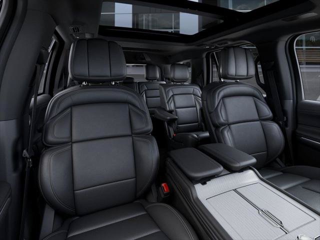 New 2027 Lincoln Navigator Reserve w/ Jet Appearance Package AWD/4WD image 10