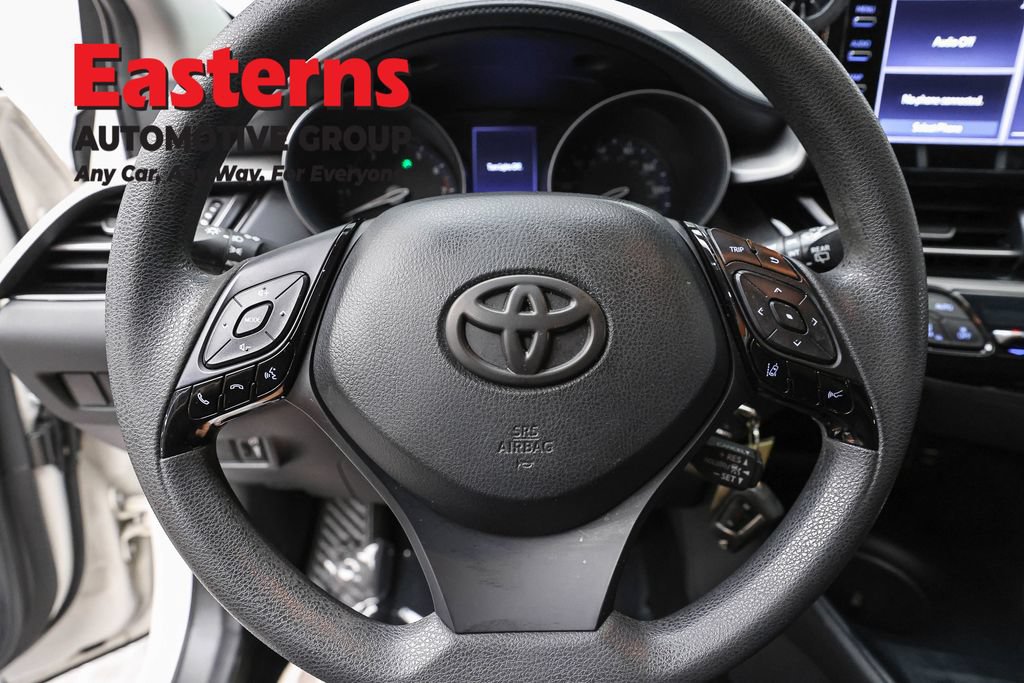 Used 2021 Toyota C-HR LE FWD image 10