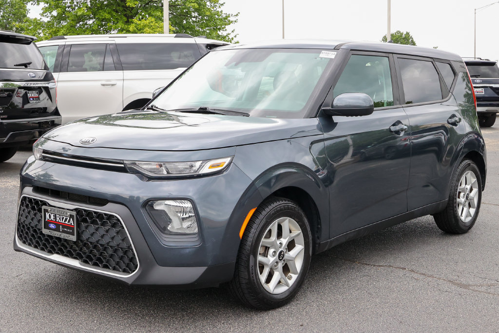 Used 2020 Kia Soul S FWD image 19