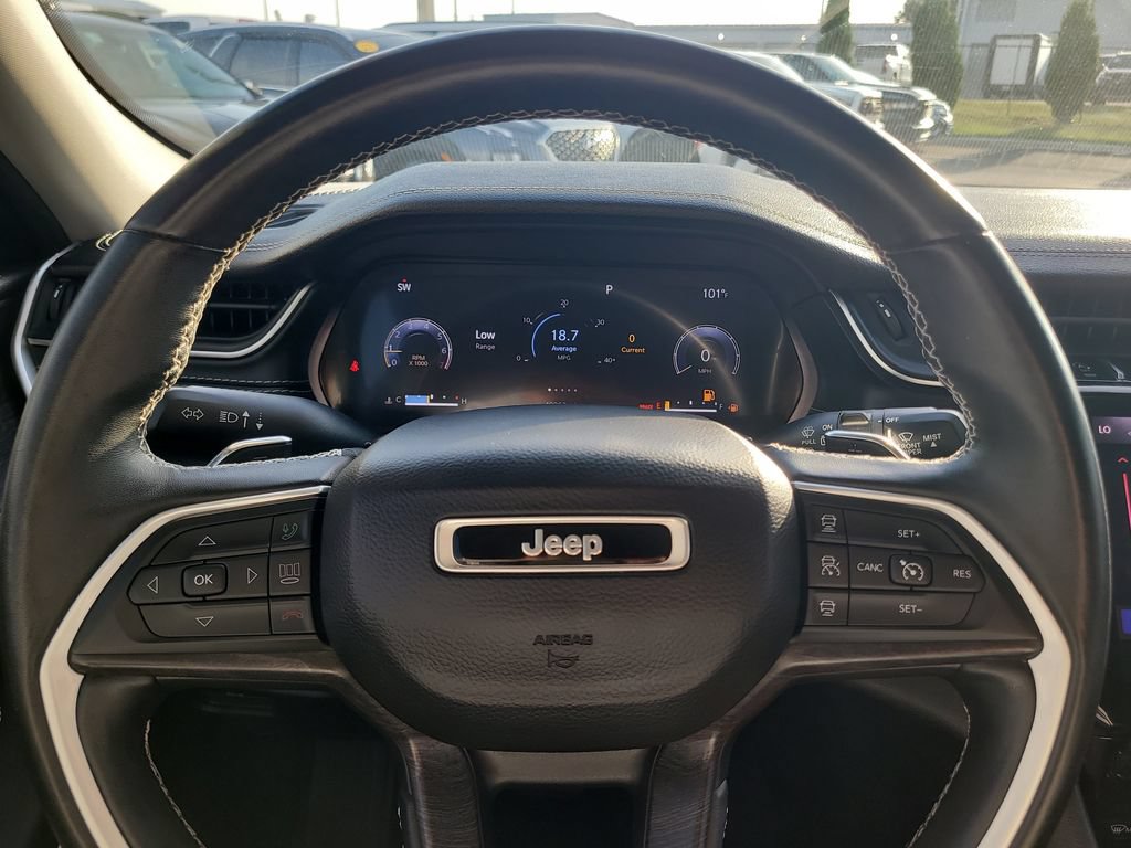 Used 2022 Jeep Grand Cherokee L Limited RWD image 36