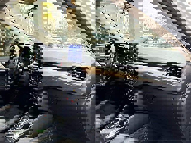 Used 2020 Ford Escape SEL image 18