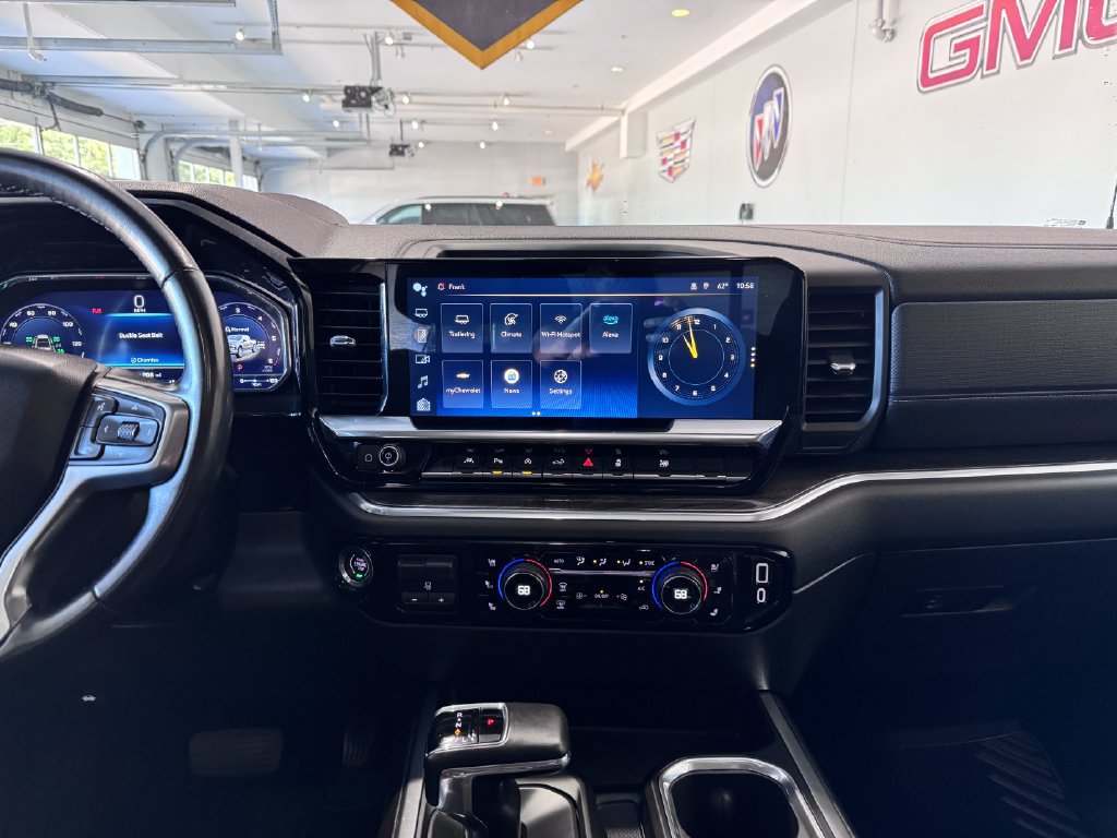 Certified 2023 Chevrolet Silverado 1500 LTZ w/ LTZ Premium Package AWD/4WD image 19