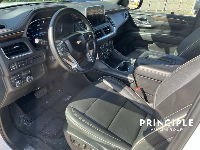 Used 2023 Chevrolet Suburban Premier AWD/4WD image 13