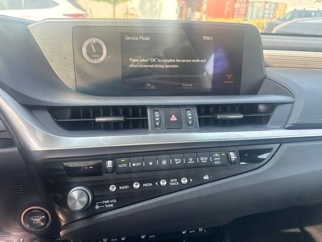 Used 2021 Lexus ES 350 F Sport w/ Protection Package (P3) FWD image 9