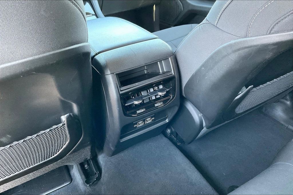 Used 2023 Jeep Grand Cherokee Laredo w/ Trailer Tow Prep Group (B) image 10