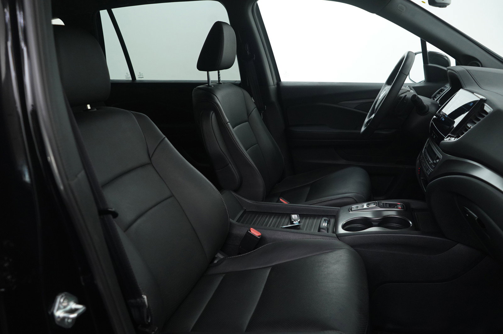 Used 2023 Honda Passport EX-L image 10