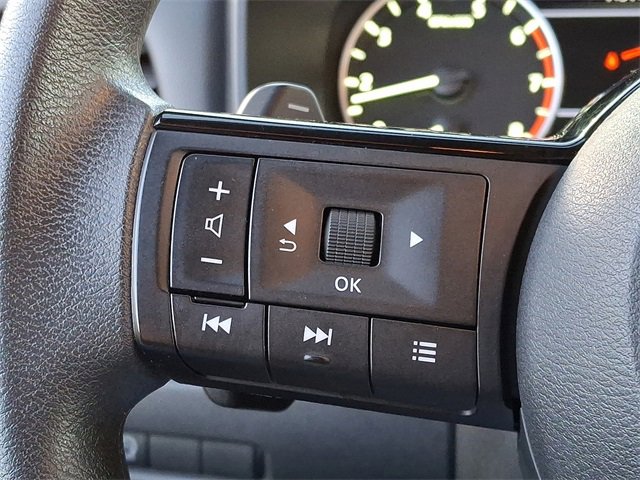 Used 2023 Nissan Rogue SV image 27