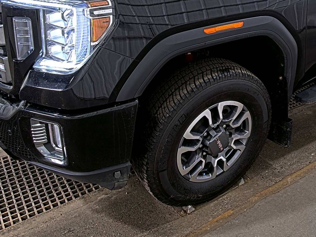 Used 2021 GMC Sierra 2500 AT4 w/ AT4 Preferred Package image 7