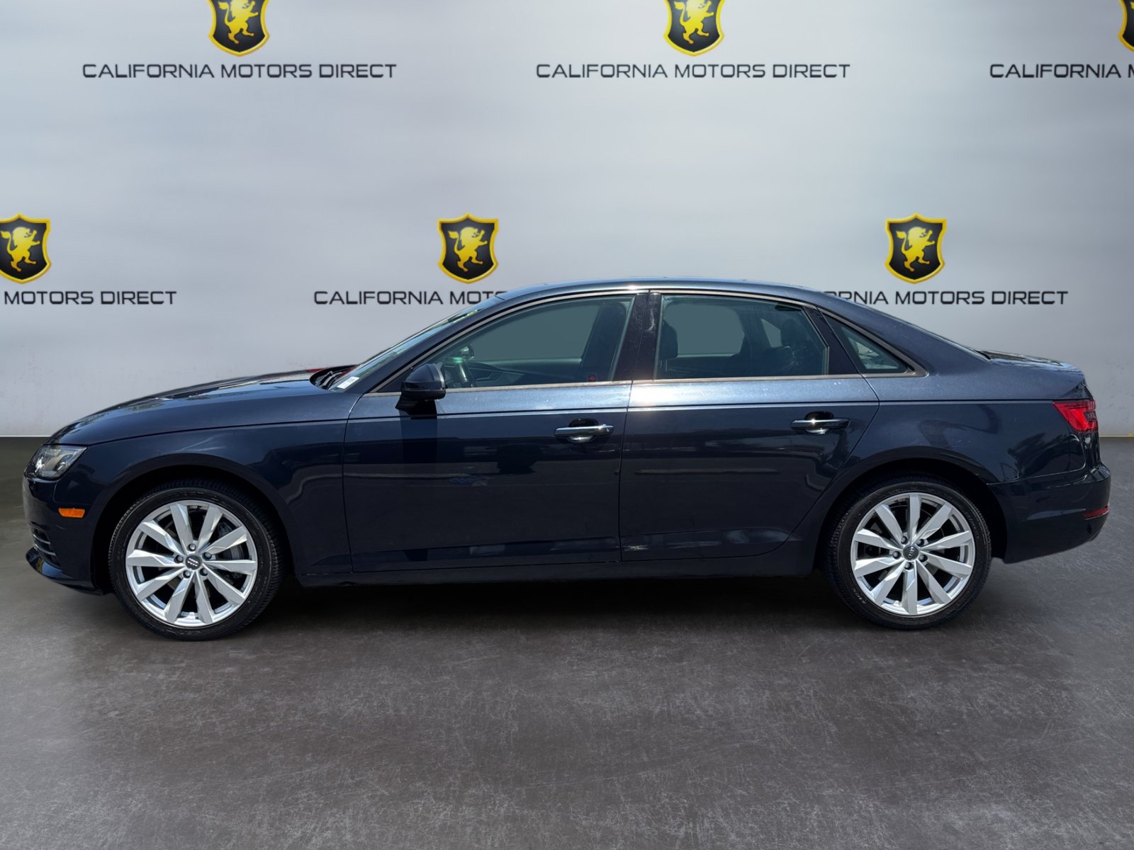 Used 2017 Audi A4 2.0T Premium FWD image 2