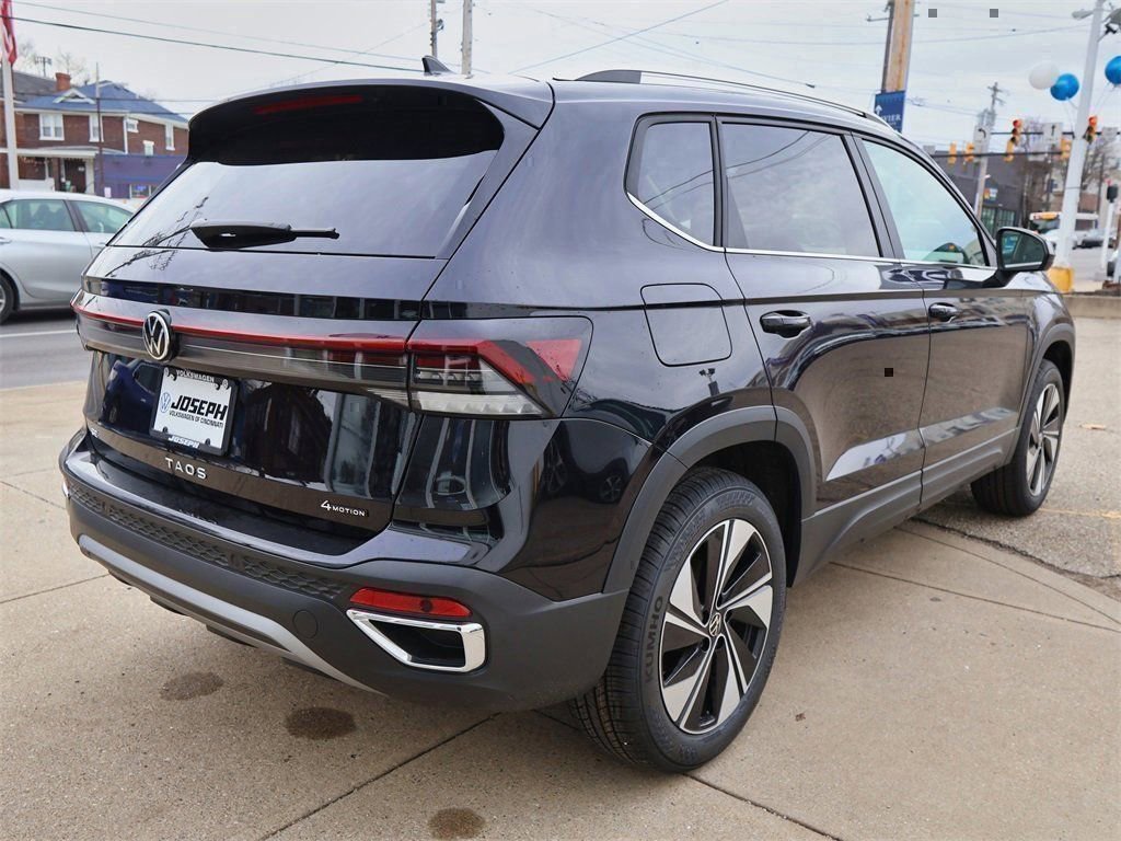 New 2026 Volkswagen Taos SE AWD/4WD image 5