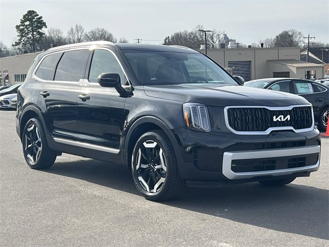 Used 2025 Kia Telluride EX w/ EX Captain's Chair Package image 45