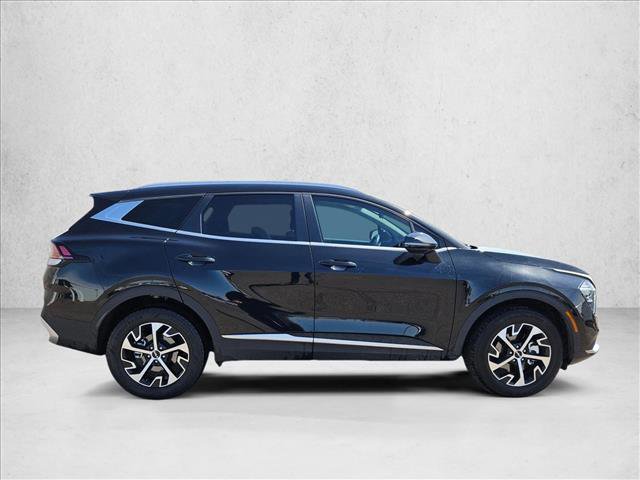 Used 2023 Kia Sportage EX image 3