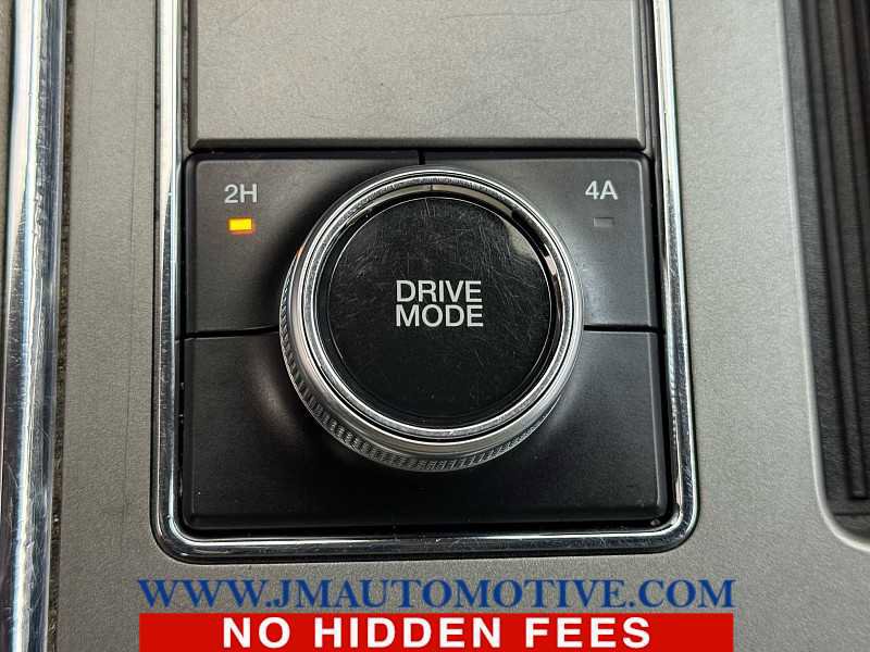 Used 2021 Ford Expedition XLT image 34