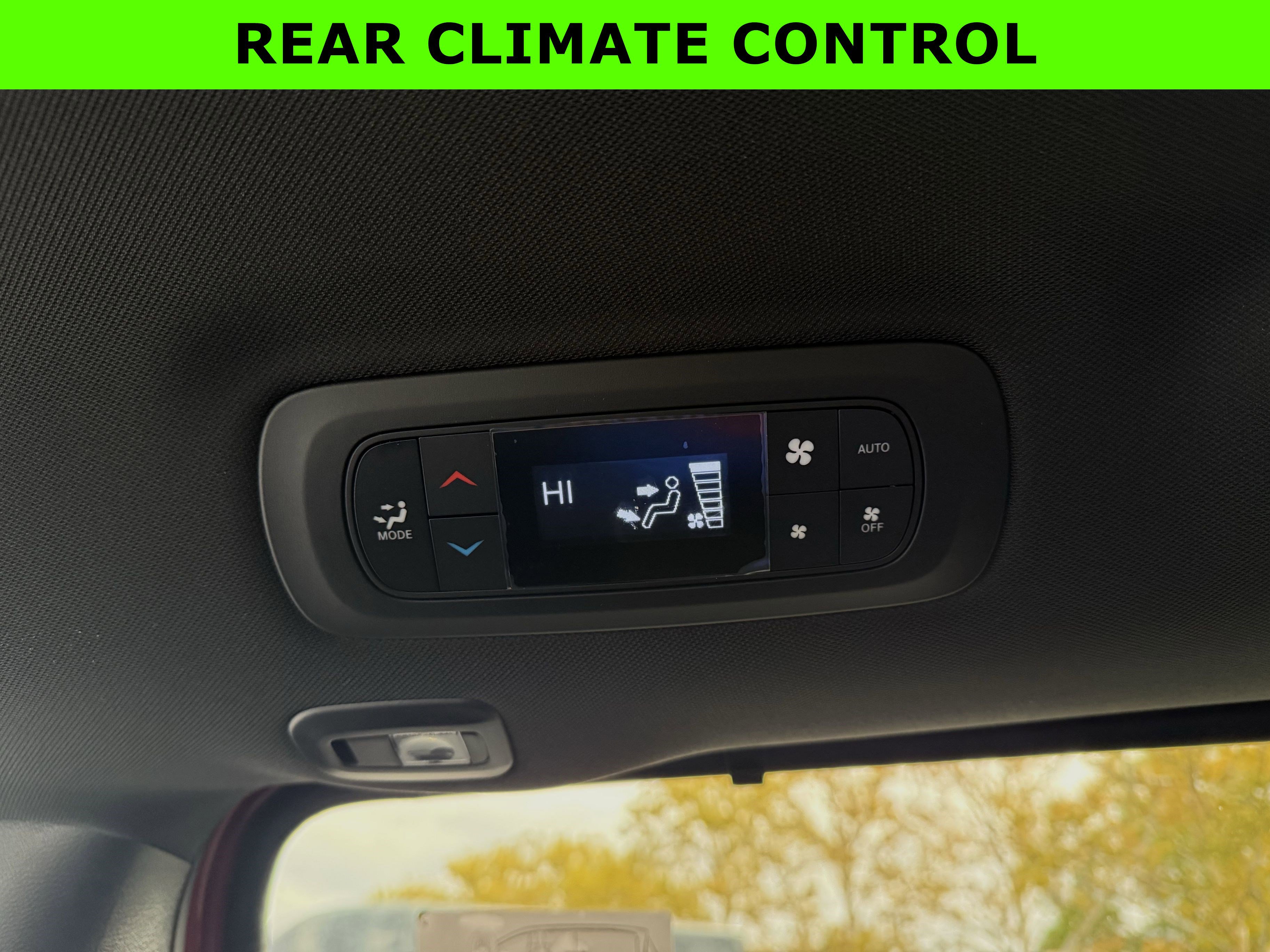 New 2026 Chrysler Pacifica Limited w/ Uconnect Theater Family Group image 36