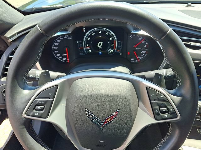 Used 2016 Chevrolet Corvette Stingray Coupe RWD image 3