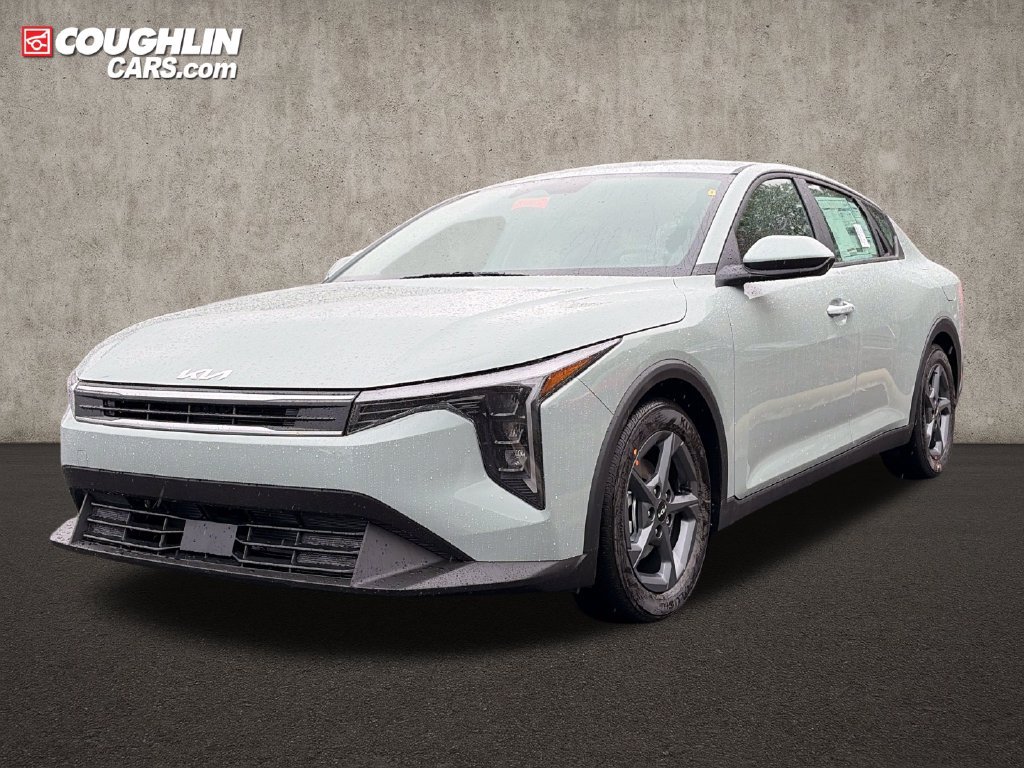 New 2027 Kia K4 FWD image 3