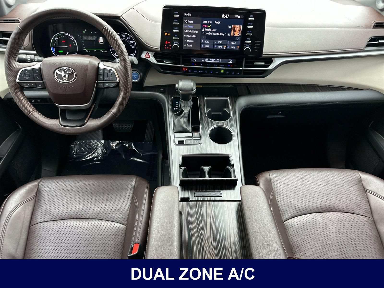 Used 2023 Toyota Sienna Platinum FWD image 18