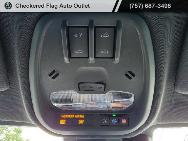 Used 2024 Chevrolet Trax RS w/ Sunroof Package FWD image 23