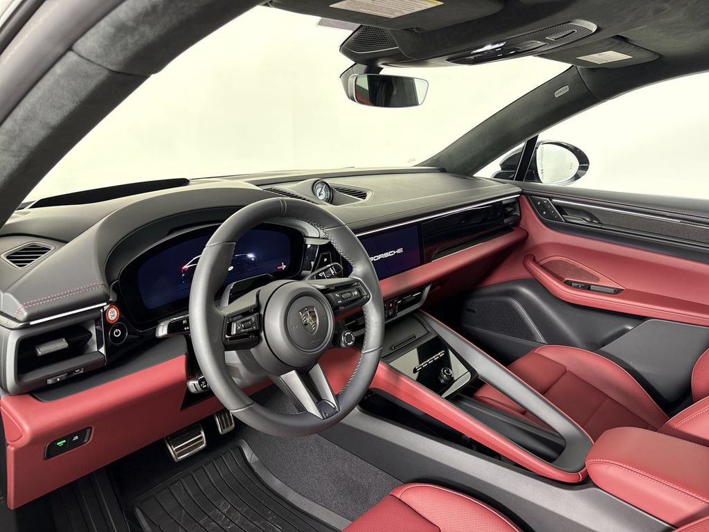 New 2026 Porsche Macan Turbo Electric AWD/4WD image 4