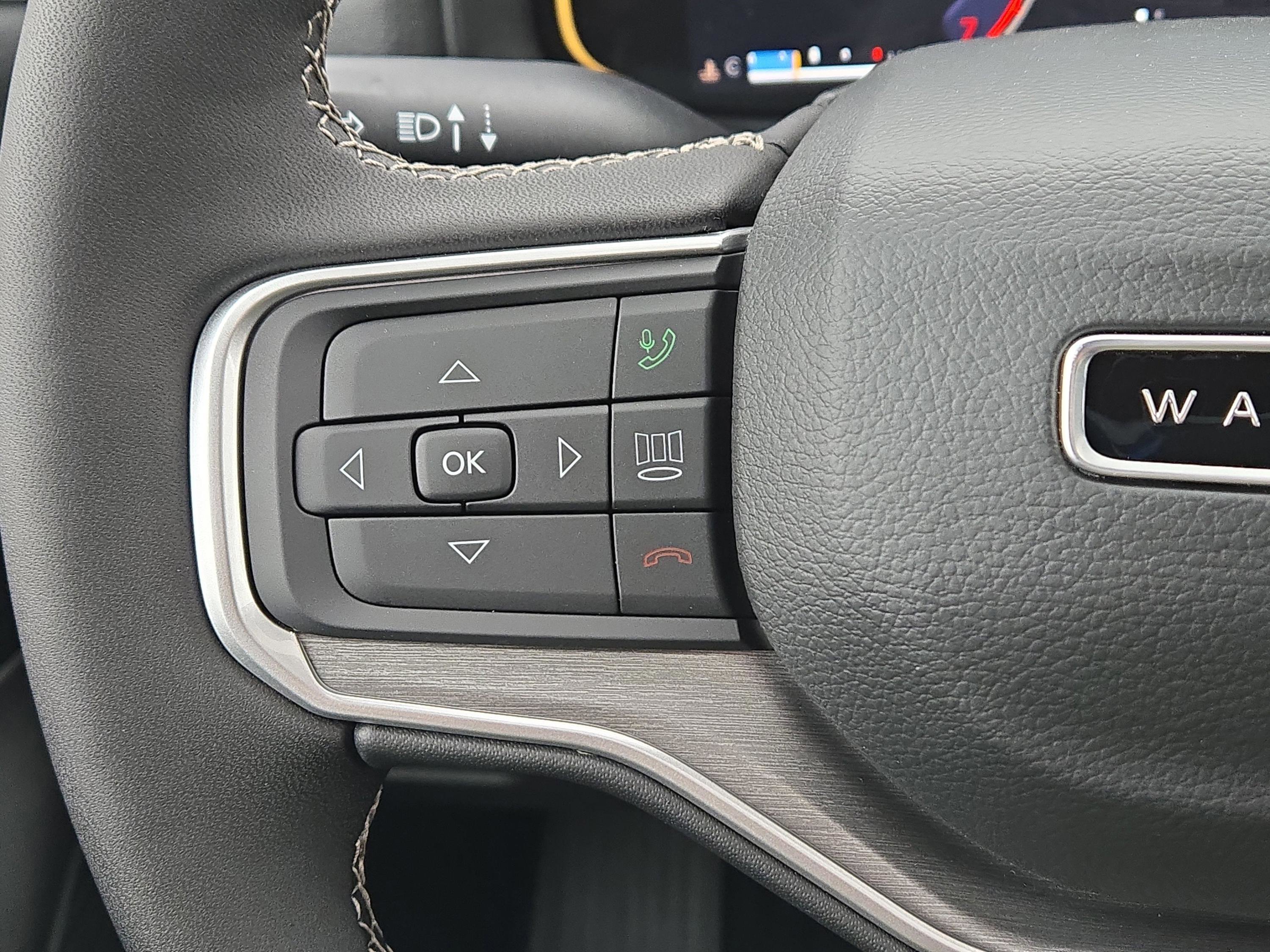 New 2025 Jeep Wagoneer L Series II w/ Premium Group I image 25