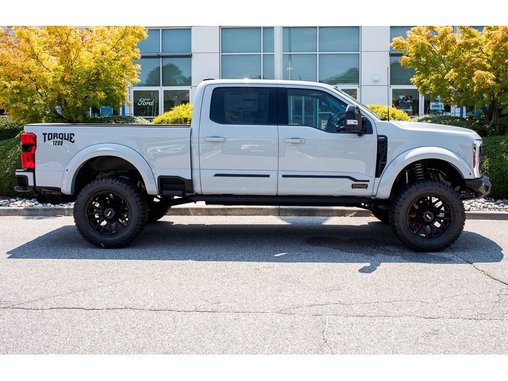 New 2026 Ford F250 Lariat w/ Black Appearance Package AWD/4WD image 1