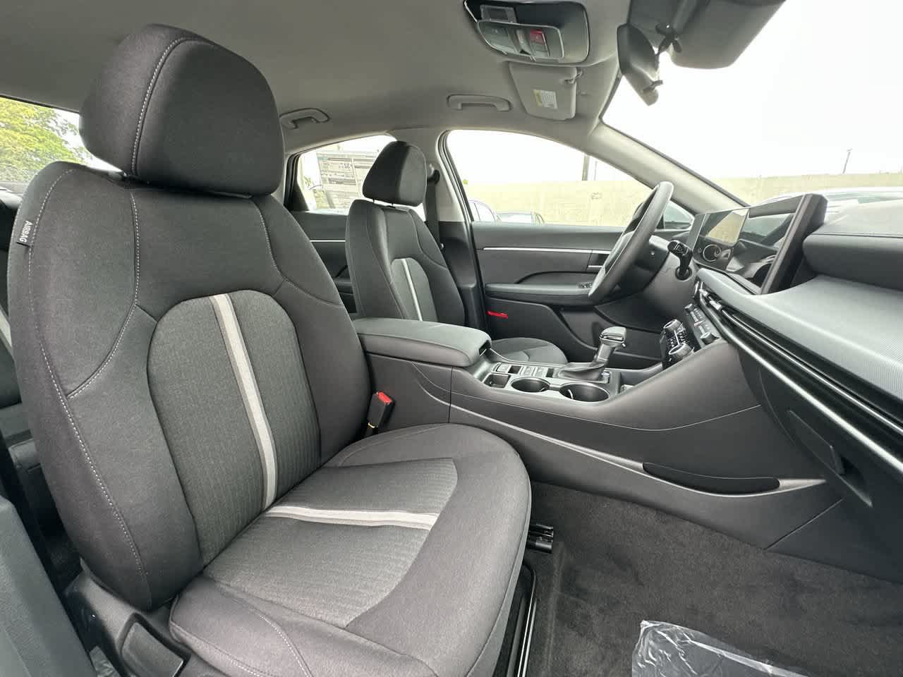 Used 2026 Hyundai Sonata SE FWD image 27