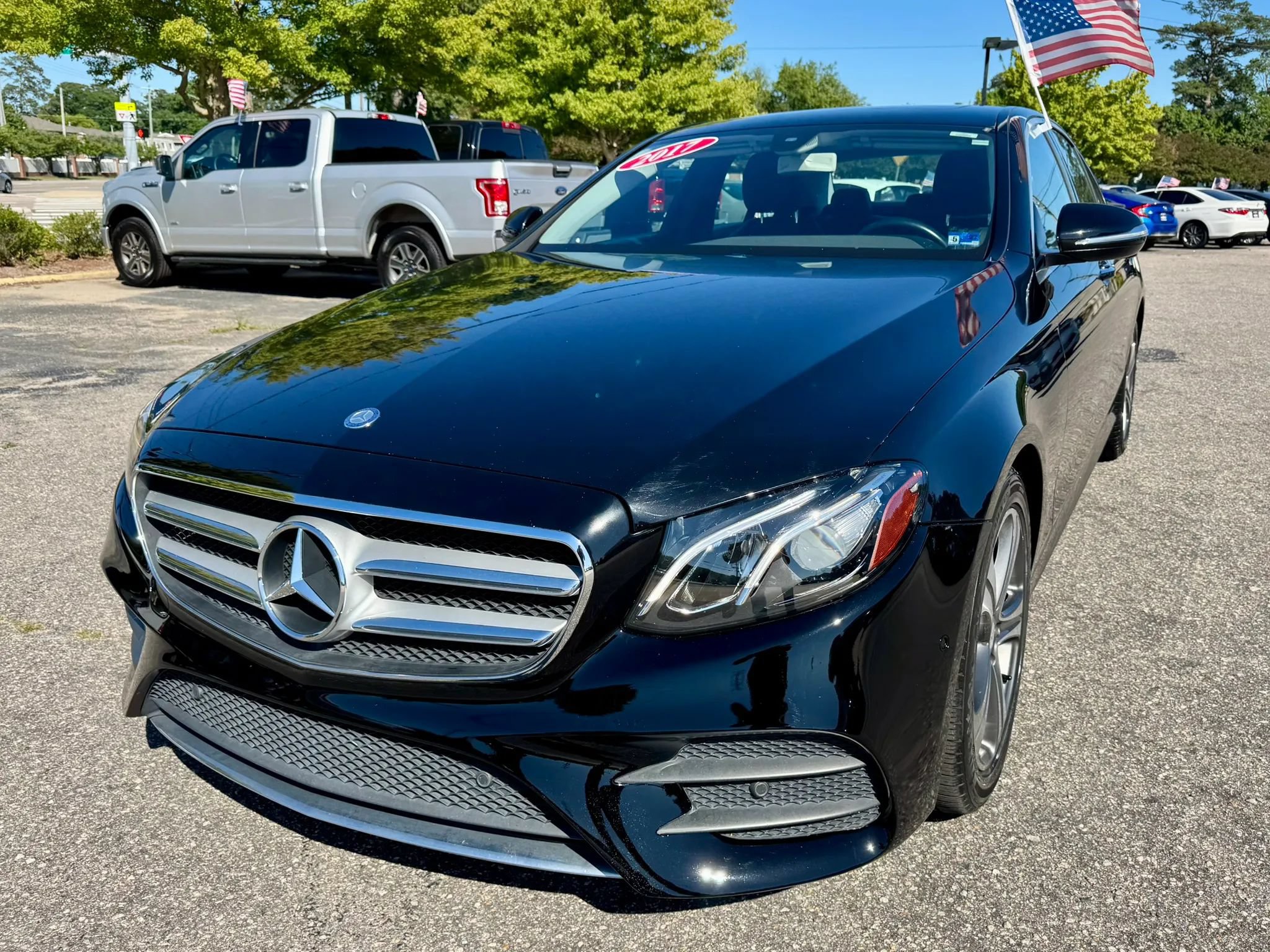 Used 2017 Mercedes-Benz E 300 image 1