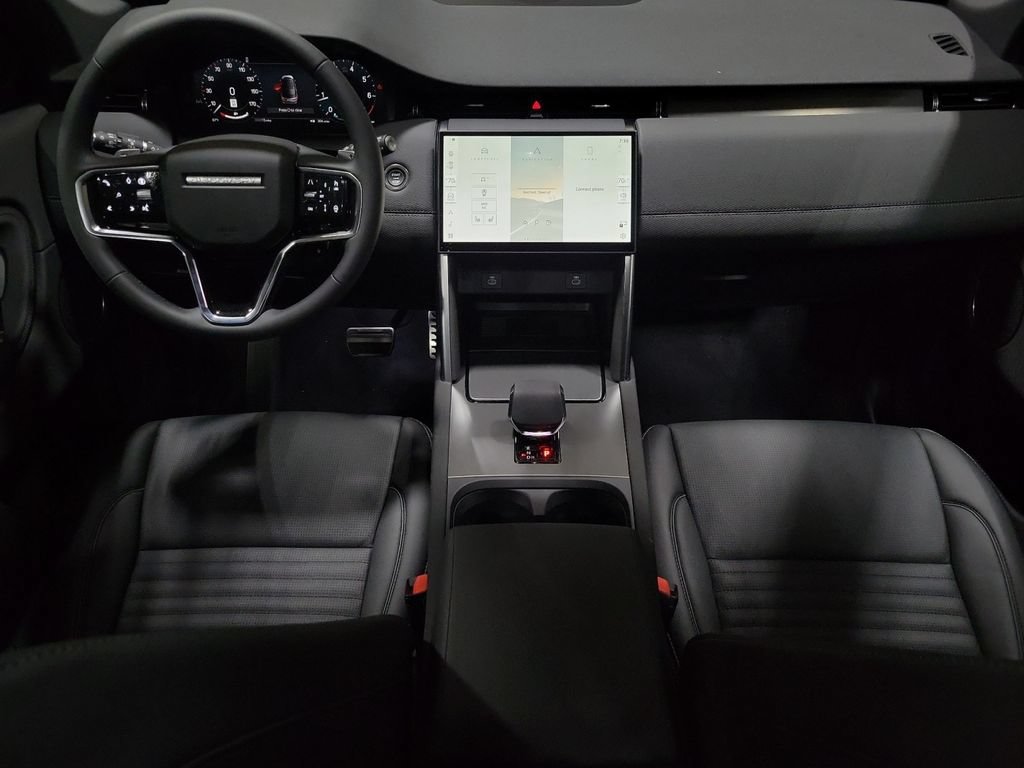 Used 2024 Land Rover Discovery Sport Dynamic SE AWD/4WD image 25