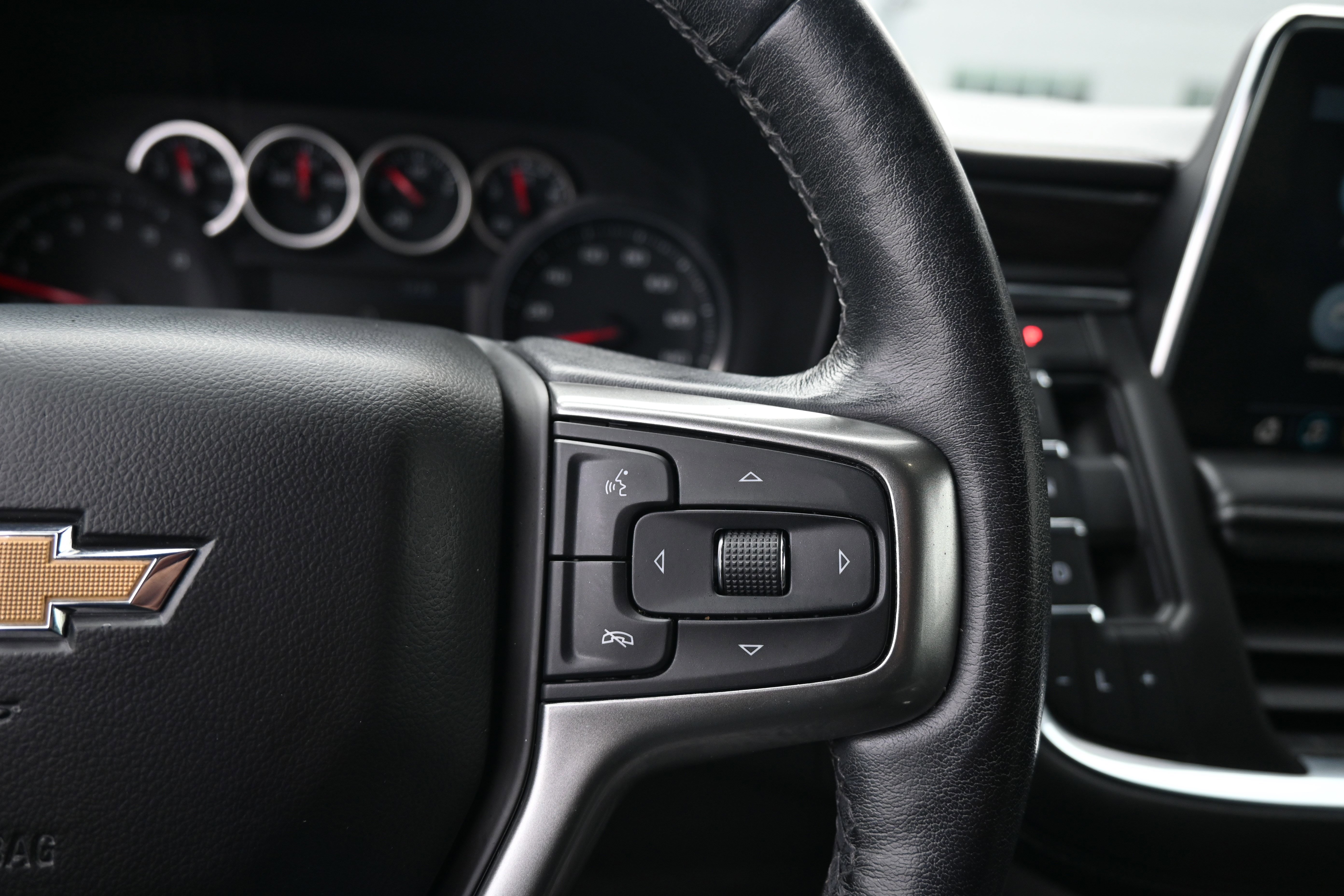 Used 2021 Chevrolet Tahoe LT w/ LT Signature Package image 21