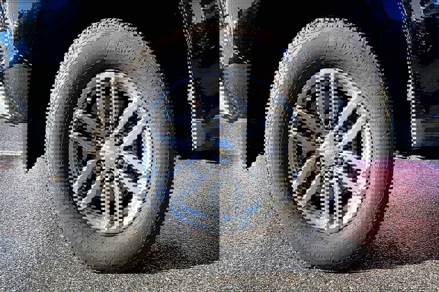 Used 2024 Chevrolet Colorado LT w/ LT Convenience Package image 9