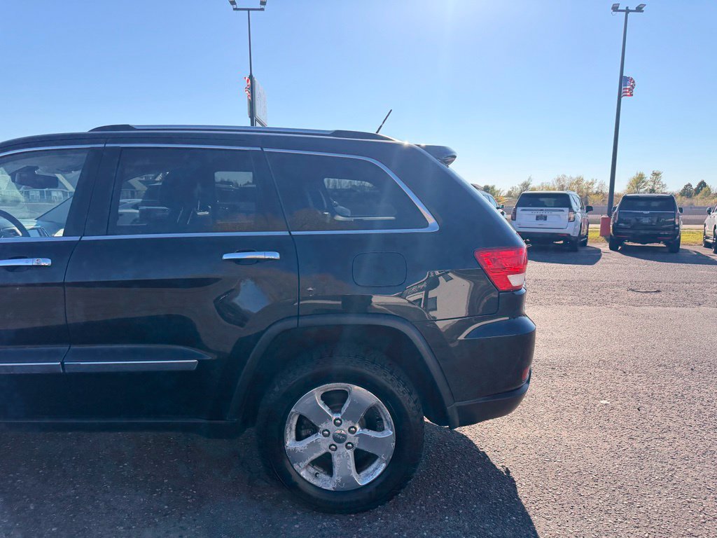 Used 2013 Jeep Grand Cherokee Limited AWD/4WD image 8