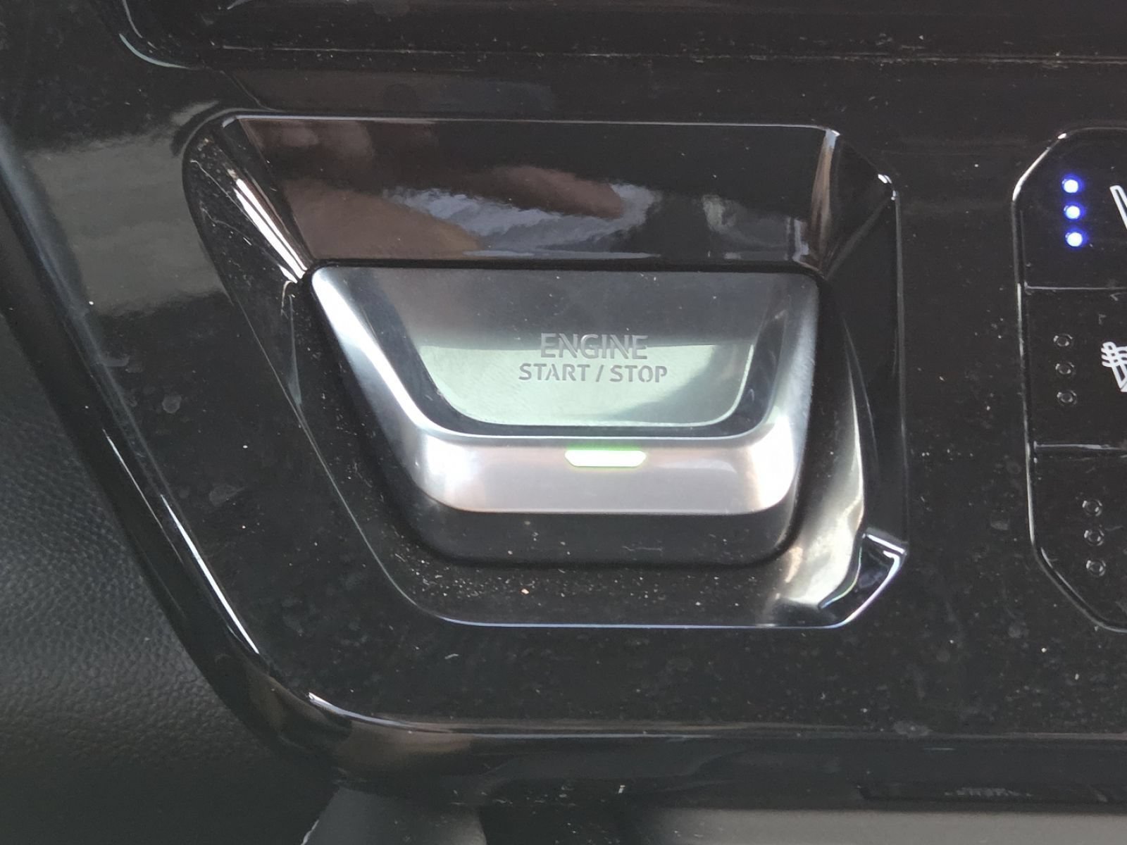 Used 2025 GMC Sierra 2500 AT4X AWD/4WD image 12