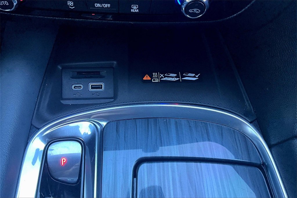 Used 2023 Buick Enclave Essence w/ Sport Touring Edition image 33