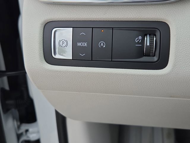 New 2026 GMC Acadia Denali w/ Super Cruise Package FWD image 22
