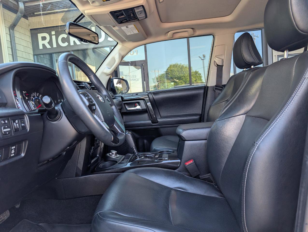 Used 2019 Toyota 4Runner Limited AWD/4WD image 13