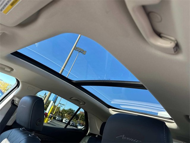 Used 2023 Buick Envision Avenir image 14