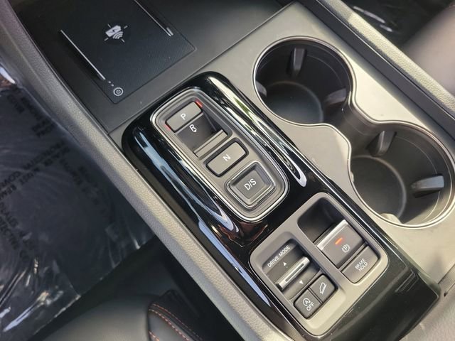 Certified 2025 Honda Pilot TrailSport image 32