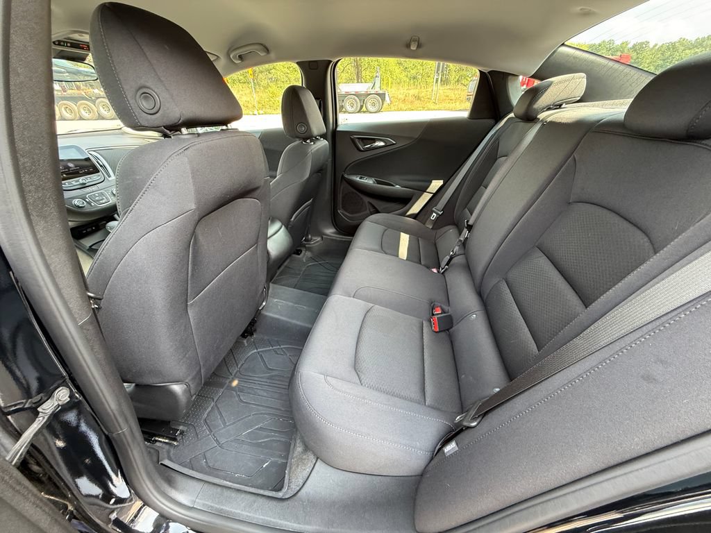 Certified 2024 Chevrolet Malibu RS w/ LPO, Floor Liner Package FWD image 24