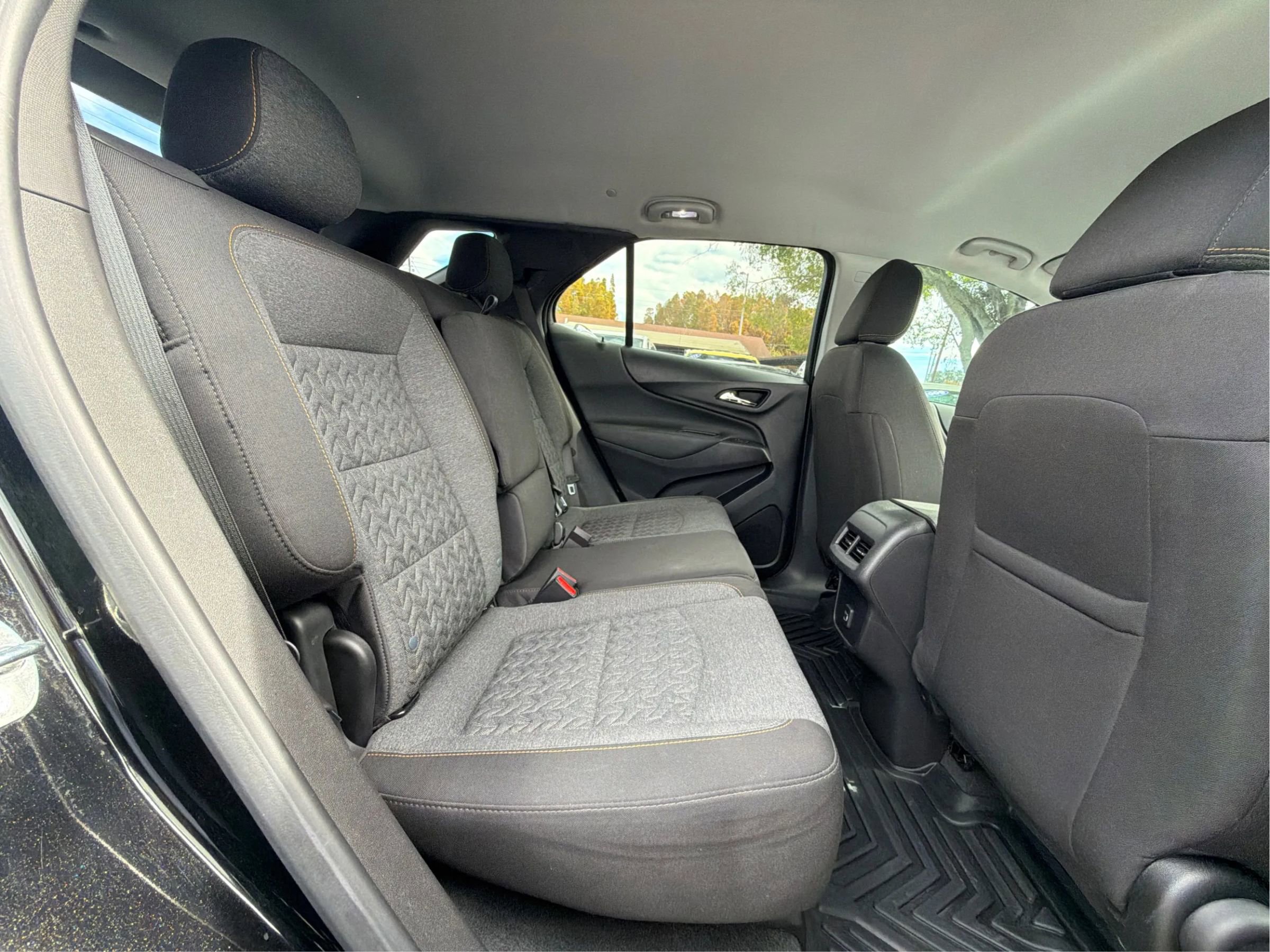 Used 2023 Chevrolet Equinox LT image 11