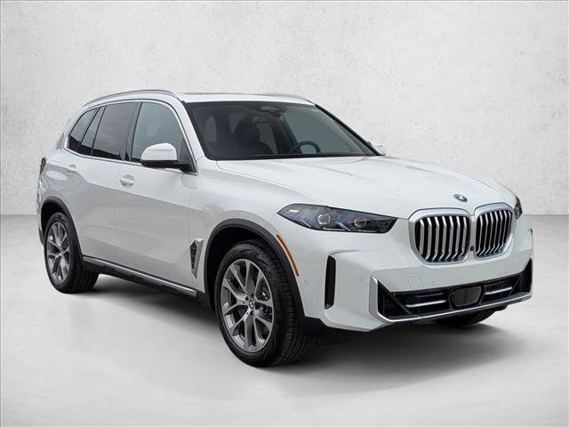 New 2026 BMW X5 xDrive50e w/ Premium Package AWD/4WD image 7