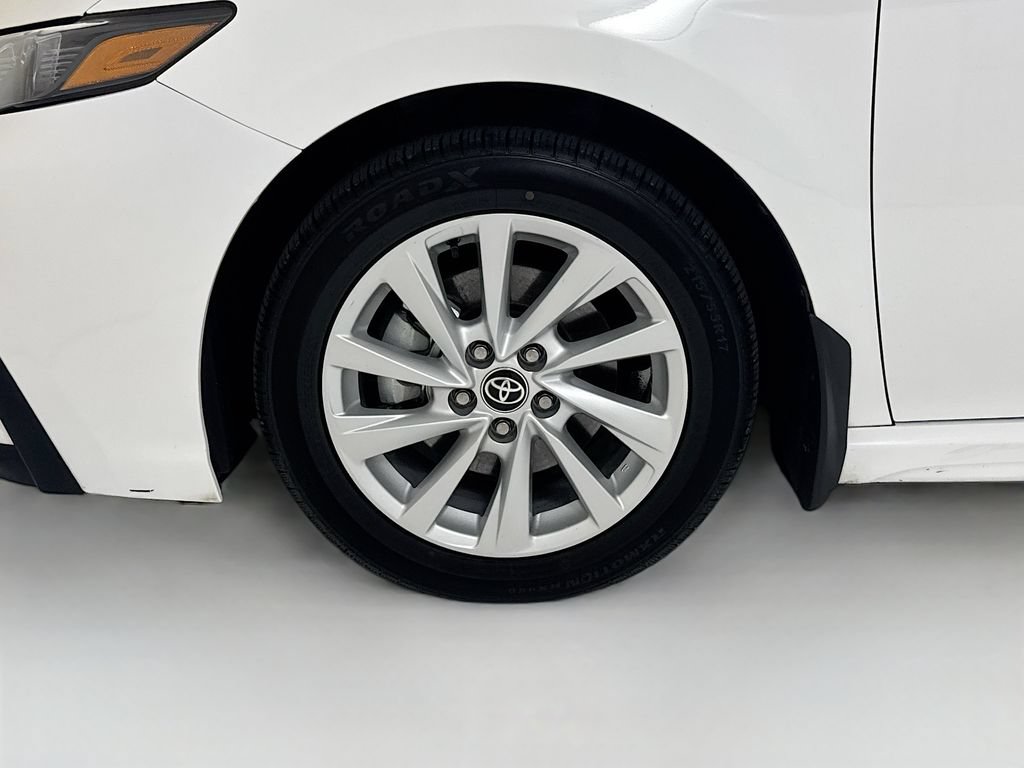 Used 2024 Toyota Camry SE FWD image 30