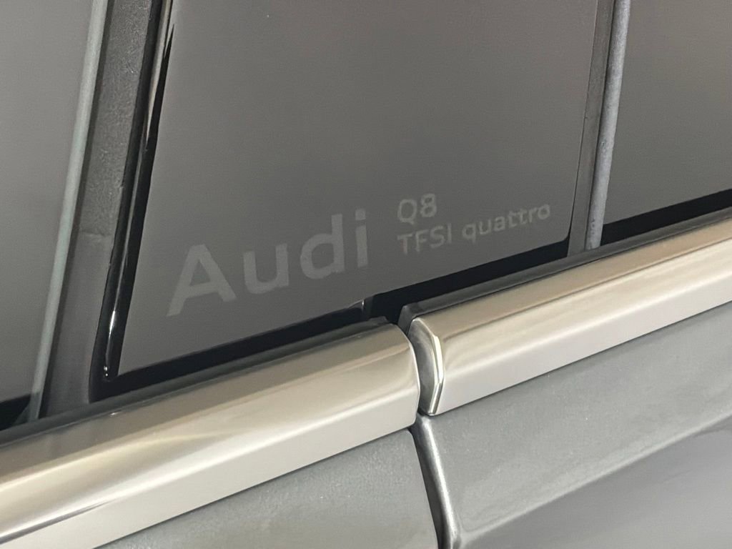 Used 2025 Audi Q8 Premium w/ Convenience Package AWD/4WD image 26