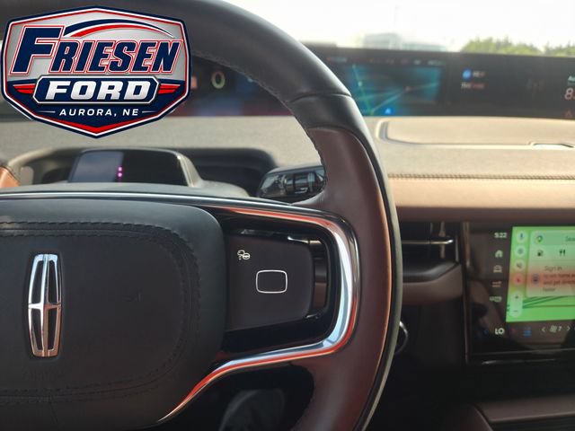 Used 2025 Lincoln Navigator Reserve AWD/4WD image 17
