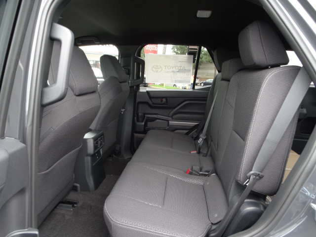 New 2026 Toyota 4Runner SR5 AWD/4WD image 13