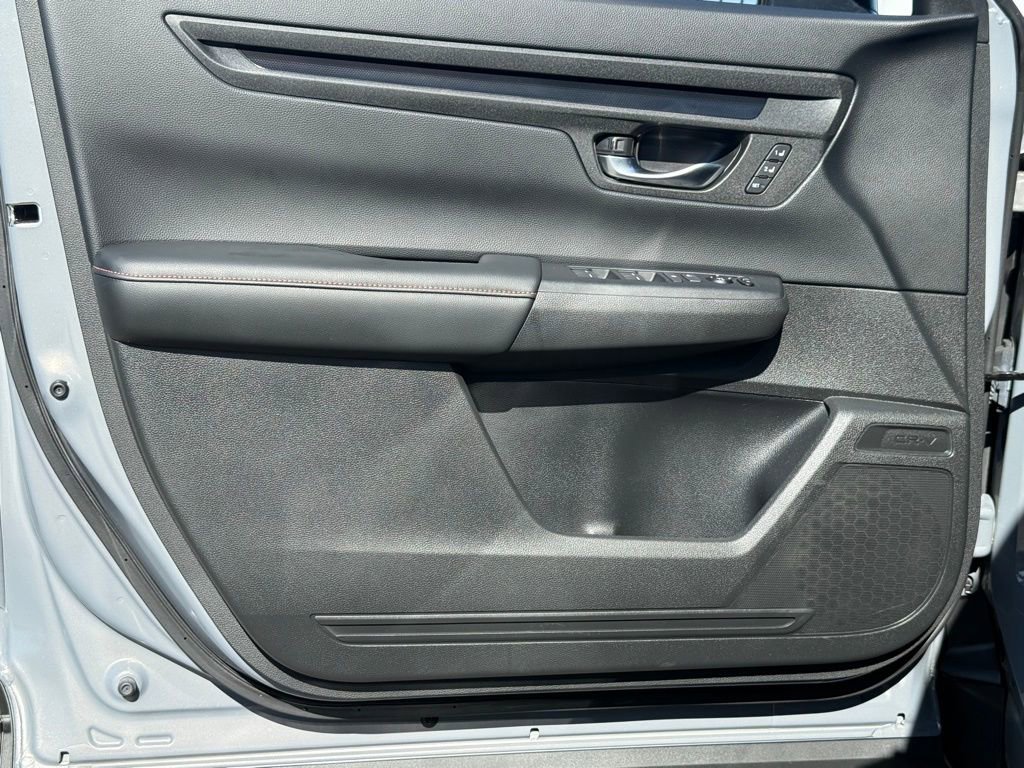 Used 2025 Honda CR-V Sport-L image 18