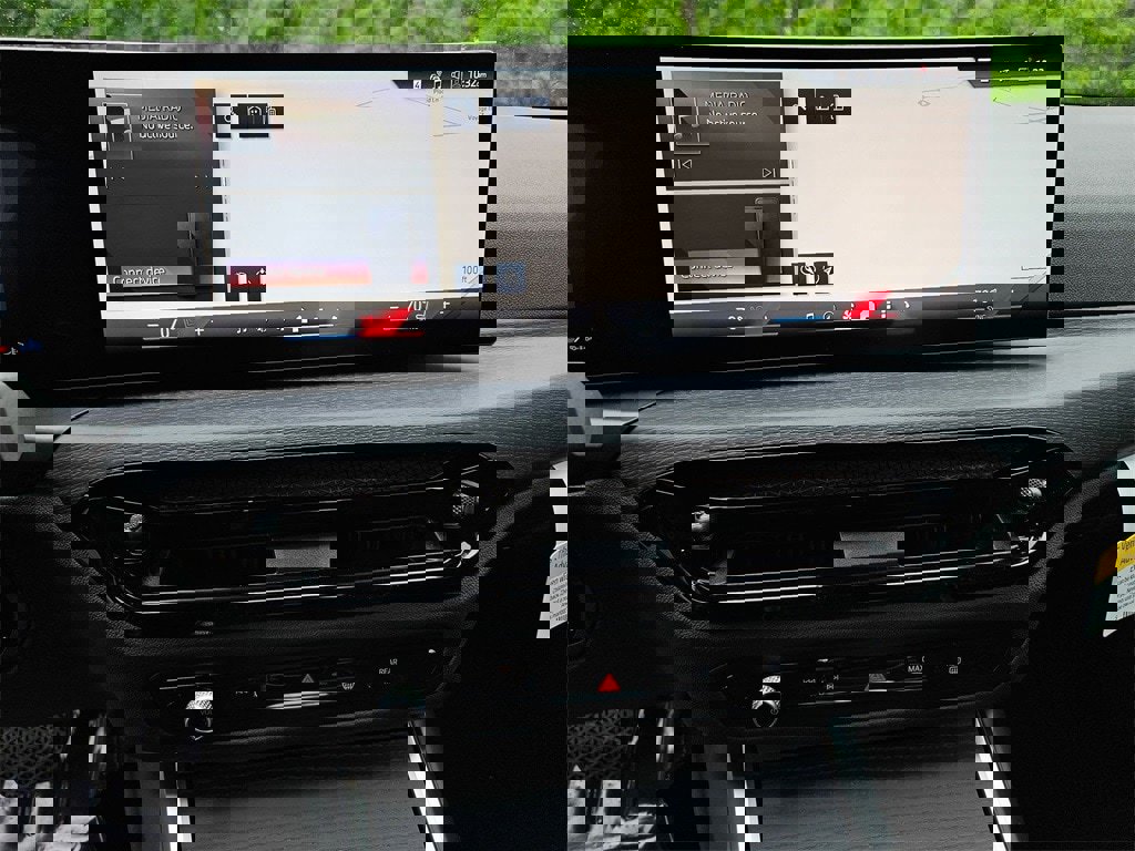 New 2025 BMW 330i xDrive Sedan w/ Premium Package image 16