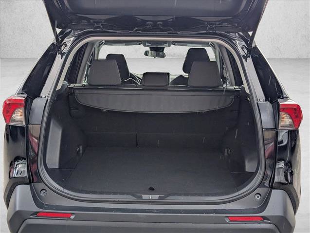 Certified 2025 Toyota RAV4 XLE FWD image 6